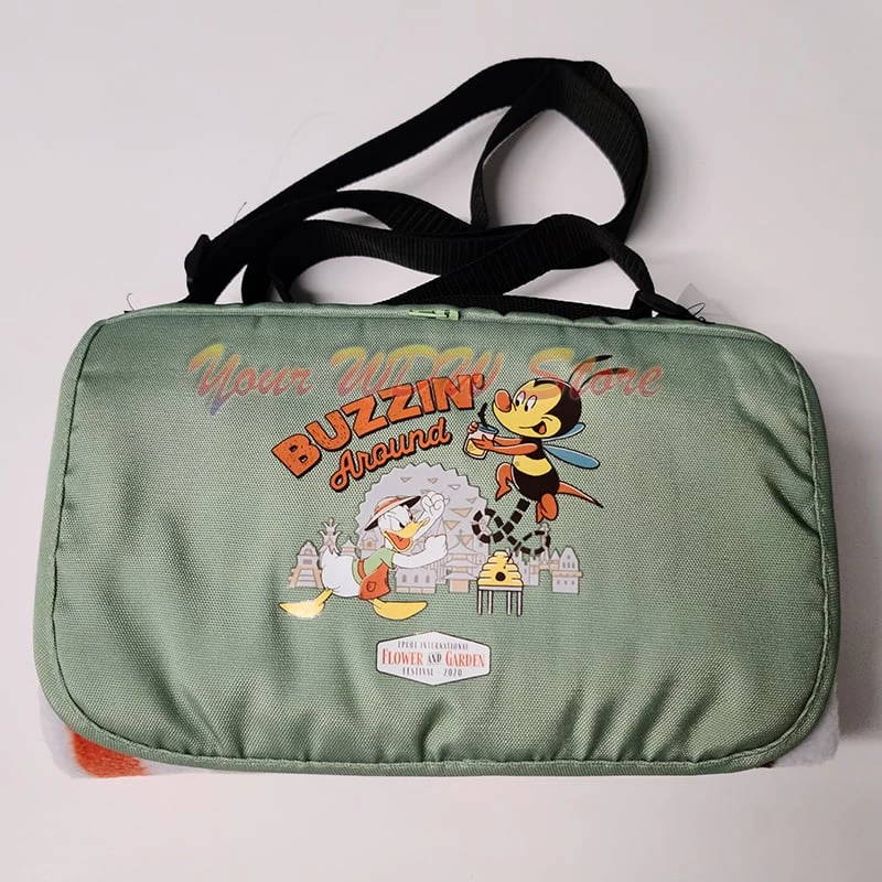 Disney Picnic Blanket - Spike The Bee - Epcot Flower & Garden Festival 2020