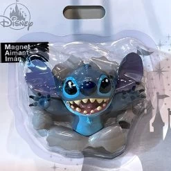 Disney Magnet - Stitch Breaking Out